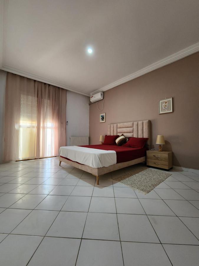 Duplex Bien Equipe Securise Avec Jardin Et Veranda La Marsa Zewnętrze zdjęcie
